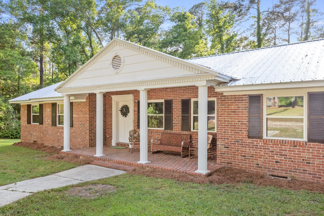 1637 N Jefferson Highway