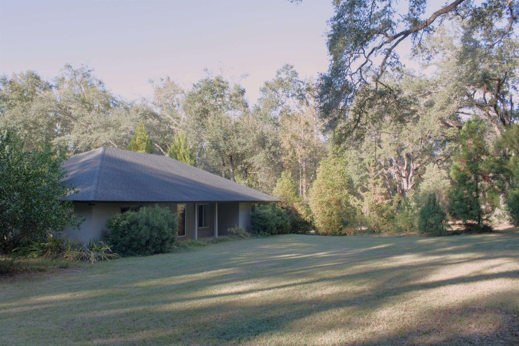 Photo of 298 W 12th Drive, Greenville, FL 32331 (MLS # 393628)