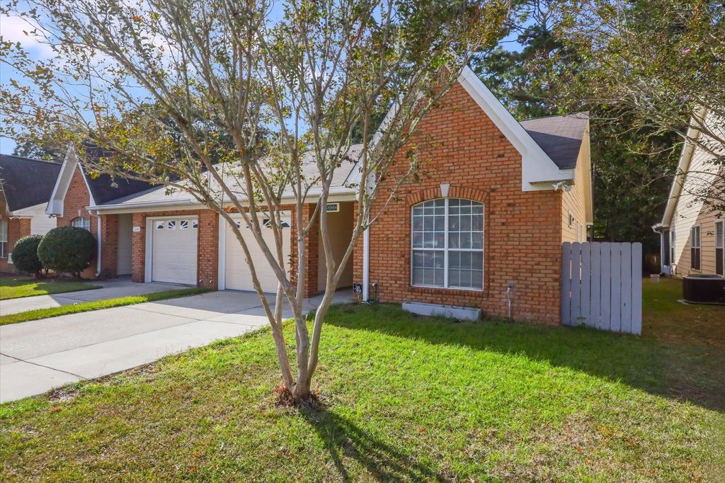 Photo of 1284 MOSSWOOD CHASE, Tallahassee, FL 32312 (MLS # 393018)
