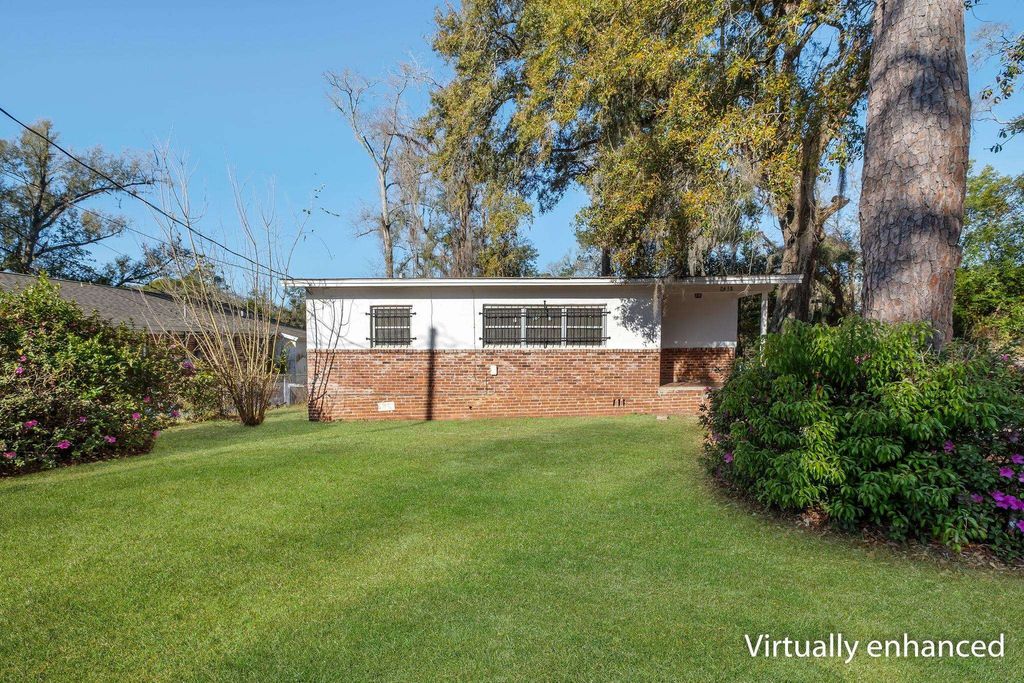 Photo of 2438 KING Street, Tallahassee, FL 32301 (MLS # 396958)