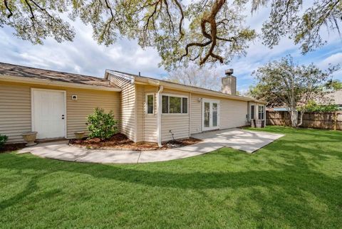 Tiny photo for 2201 Eastgate Way, Tallahassee, FL 32308 (MLS # 397225)