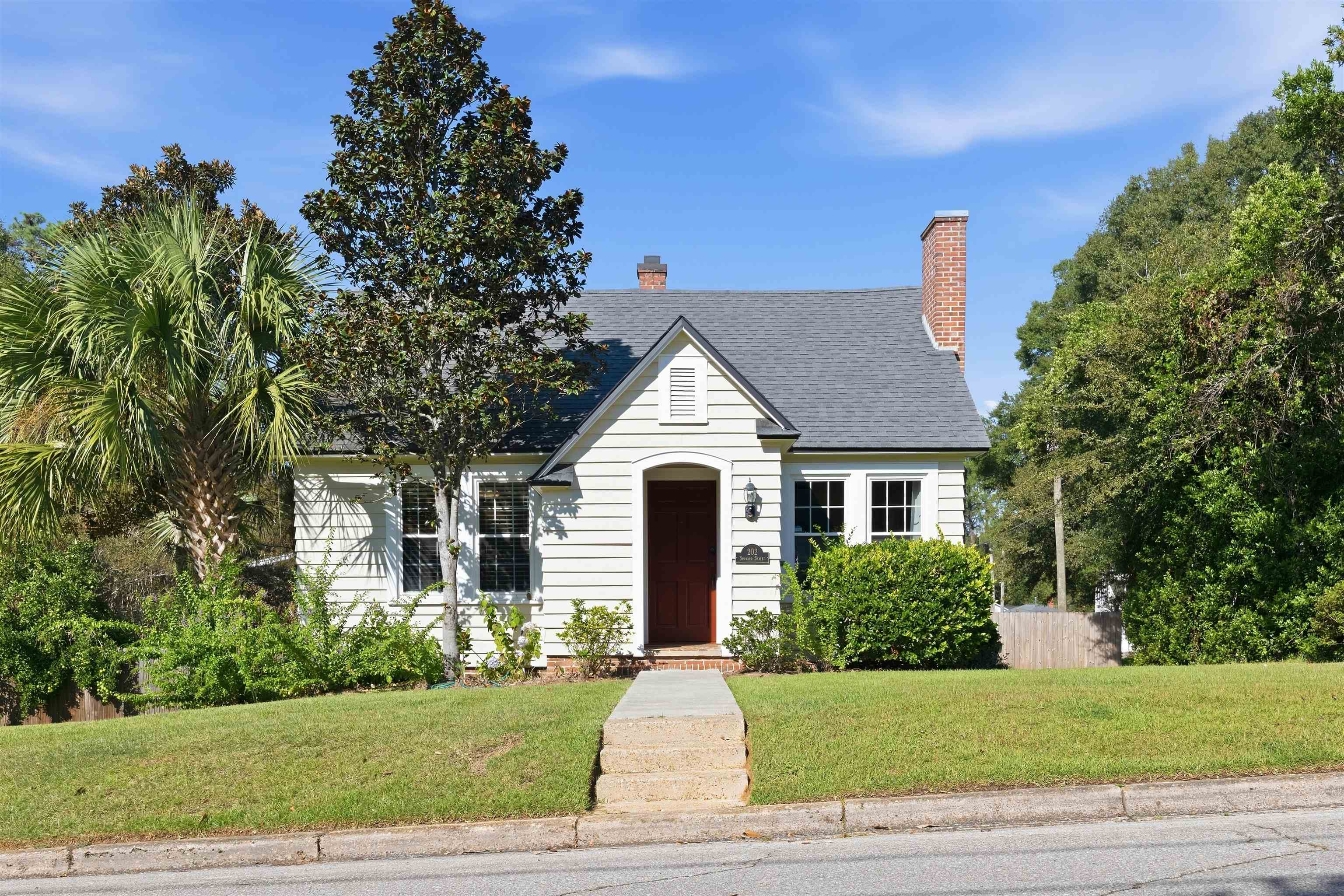 202 BROWARD Street