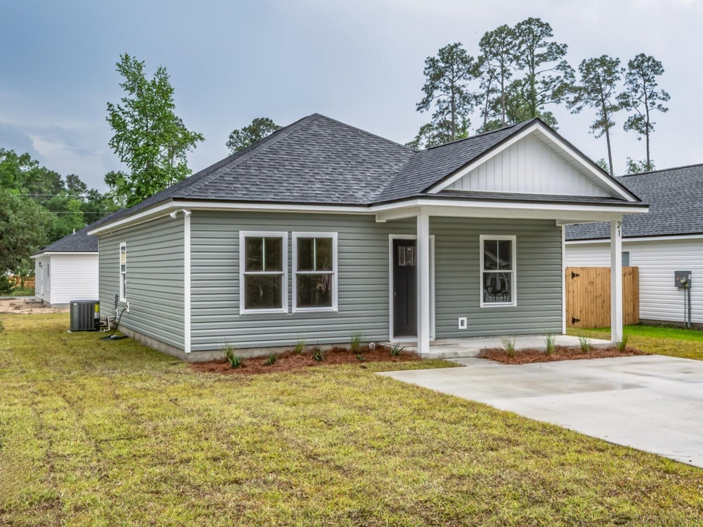 Photo of 77 Maido Street, Crawfordville, FL 32327 (MLS # 403102)