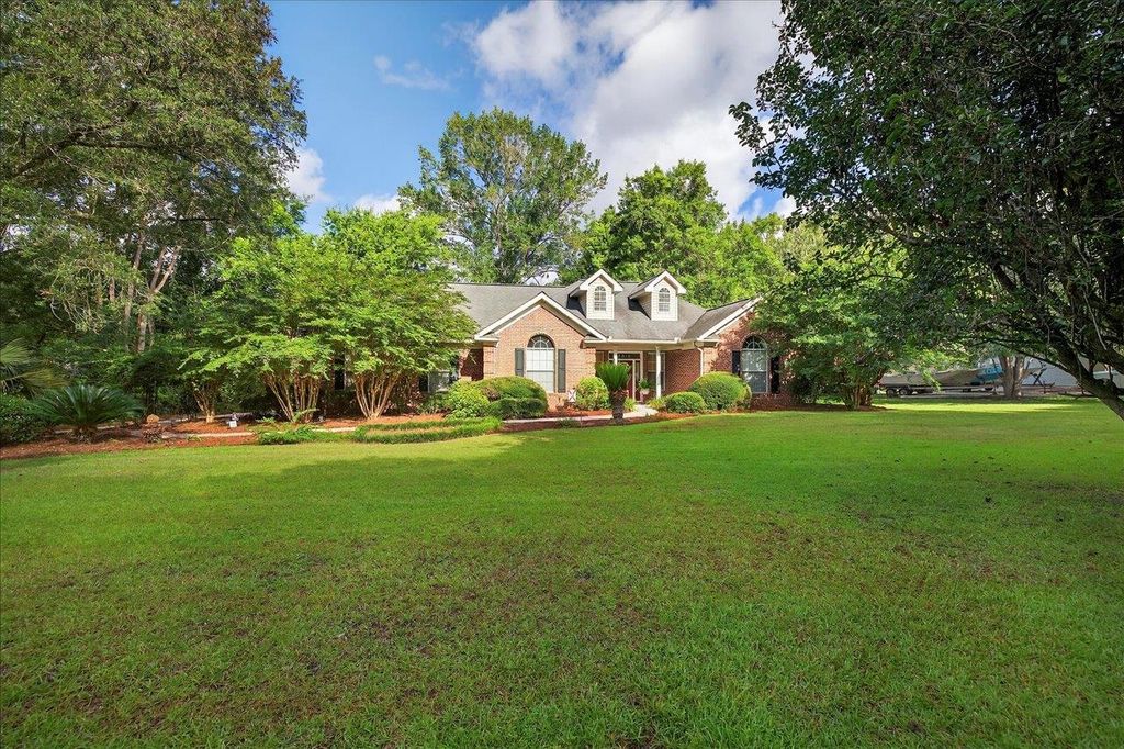 Photo of 2016 Atascadero Court, Tallahassee, FL 32317 (MLS # 397053)