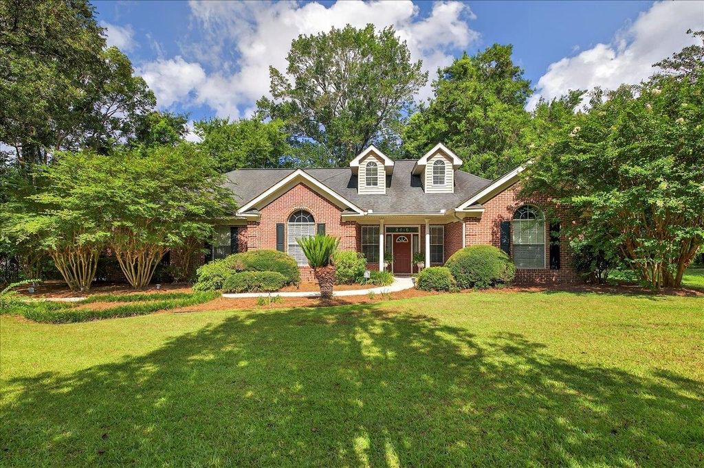 Photo of 2016 Atascadero Court, Tallahassee, FL 32317 (MLS # 397053)