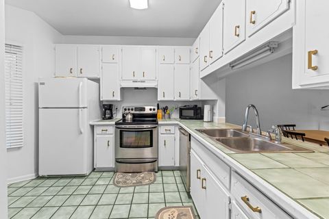 Tiny photo for 475 E VAN BUREN Street, Tallahassee, FL 32301 (MLS # 396375)