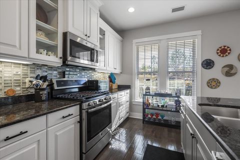 Tiny photo for 2752 Crestline Road, Tallahassee, FL 32308 (MLS # 395268)