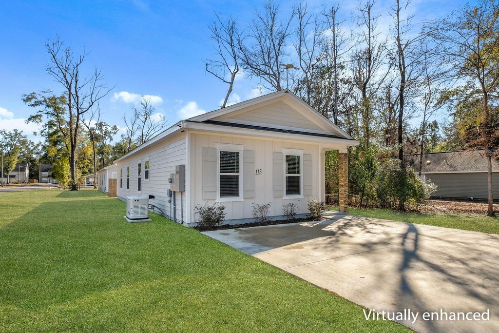 Photo of 115 Comanche Trail, Crawfordville, FL 32327 (MLS # 395774)