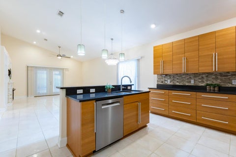Tiny photo for 4030 Forsythe Park Circle, Tallahassee, FL 32309 (MLS # 401902)