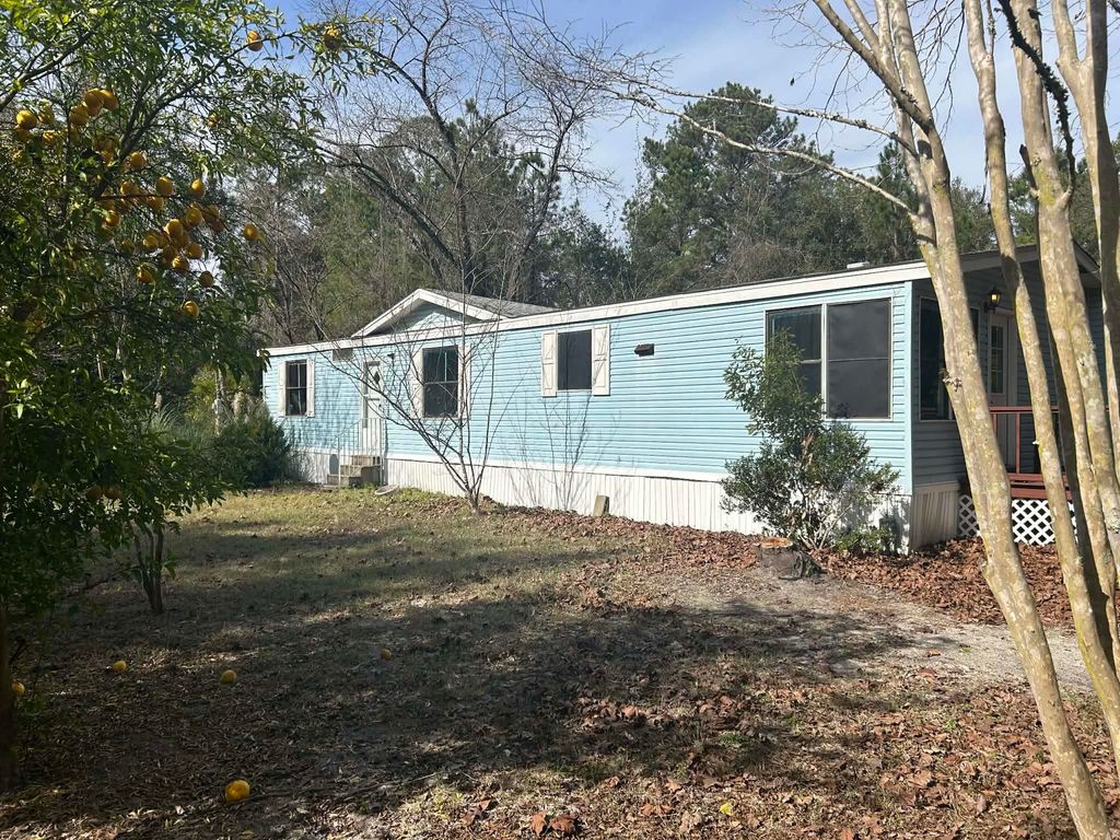 Photo of 120 Boynton Court, Crawfordville, FL 32327 (MLS # 395098)
