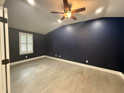 Tiny photo for 605 Waverly Road, Tallahassee, FL 32312 (MLS # 393629)