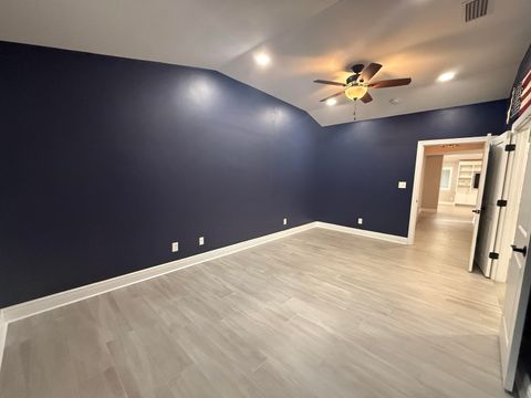 Tiny photo for 605 Waverly Road, Tallahassee, FL 32312 (MLS # 393629)