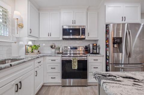 Tiny photo for 605 Waverly Road, Tallahassee, FL 32312 (MLS # 393629)