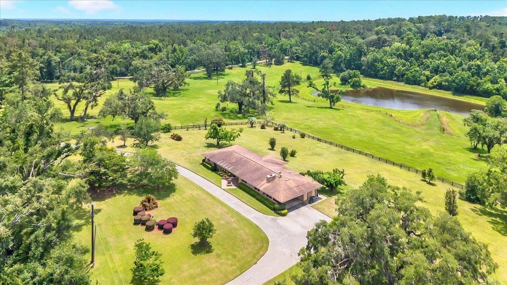 Photo of 3380 Old St. Augusutine Way, Tallahassee, FL 32311 (MLS # 386807)