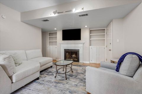 Tiny photo for 517 E Jefferson Street #45, Tallahassee, FL 32301 (MLS # 387854)