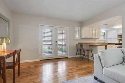 Tiny photo for 517 E Jefferson Street #45, Tallahassee, FL 32301 (MLS # 387854)