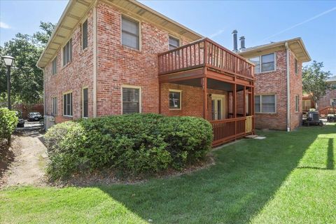 Tiny photo for 517 E Jefferson Street #45, Tallahassee, FL 32301 (MLS # 387854)