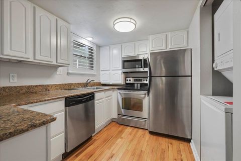 Tiny photo for 517 E Jefferson Street #45, Tallahassee, FL 32301 (MLS # 387854)