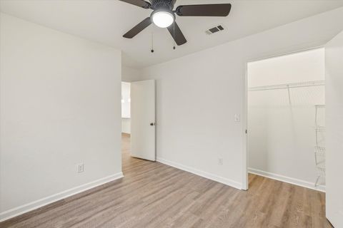 Tiny photo for 160 Dawn Lauren Lane, Tallahassee, FL 32301 (MLS # 396006)