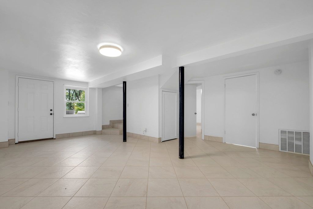 Photo of 2208 Escambia Drive, Tallahassee, FL 32304 (MLS # 387919)