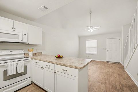 Tiny photo for 2325 Hartsfield Way, Tallahassee, FL 32303 (MLS # 401352)