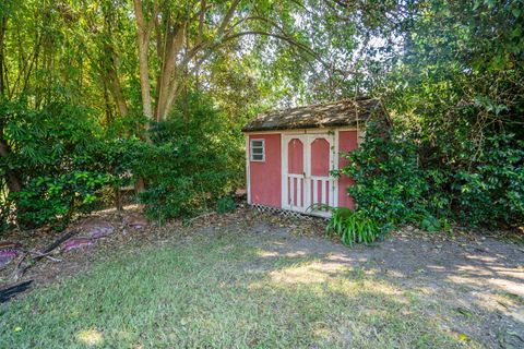 Tiny photo for 818 Barrie Avenue, Tallahassee, FL 32303 (MLS # 396898)