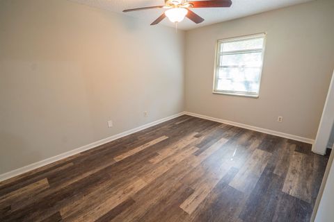 Tiny photo for 818 Barrie Avenue, Tallahassee, FL 32303 (MLS # 396898)