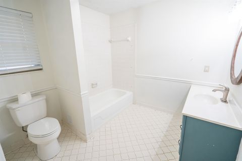 Tiny photo for 818 Barrie Avenue, Tallahassee, FL 32303 (MLS # 396898)