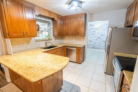 Tiny photo for 818 Barrie Avenue, Tallahassee, FL 32303 (MLS # 396898)