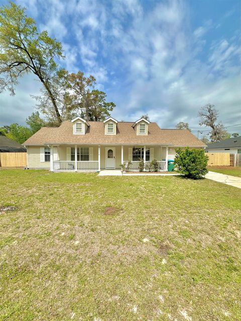 Photo of 16 Pueblo Trail, Crawfordville, FL 32327 (MLS # 397946)