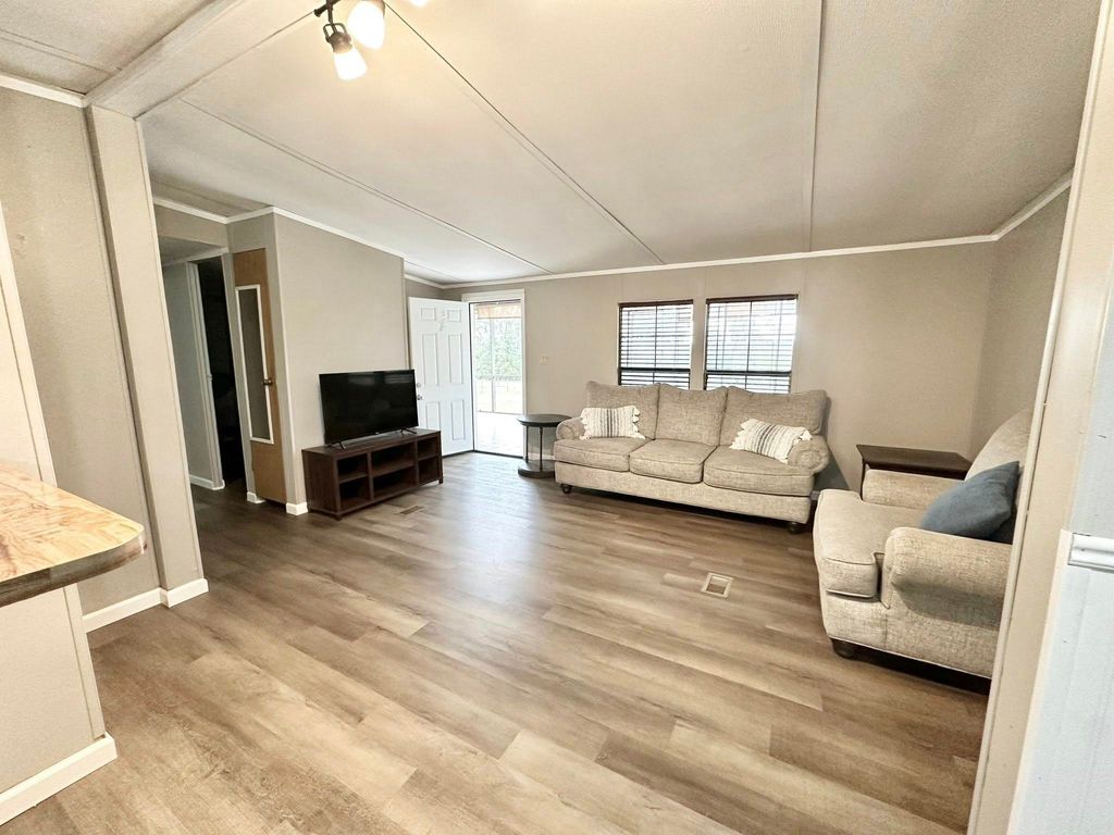 Photo of 10904 NW Little Cat Road, Greenville, FL 32331 (MLS # 394899)