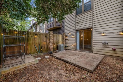 Tiny photo for 611 ACORN GROVE Court, Tallahassee, FL 32312 (MLS # 393634)