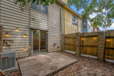 Tiny photo for 611 ACORN GROVE Court, Tallahassee, FL 32312 (MLS # 393634)