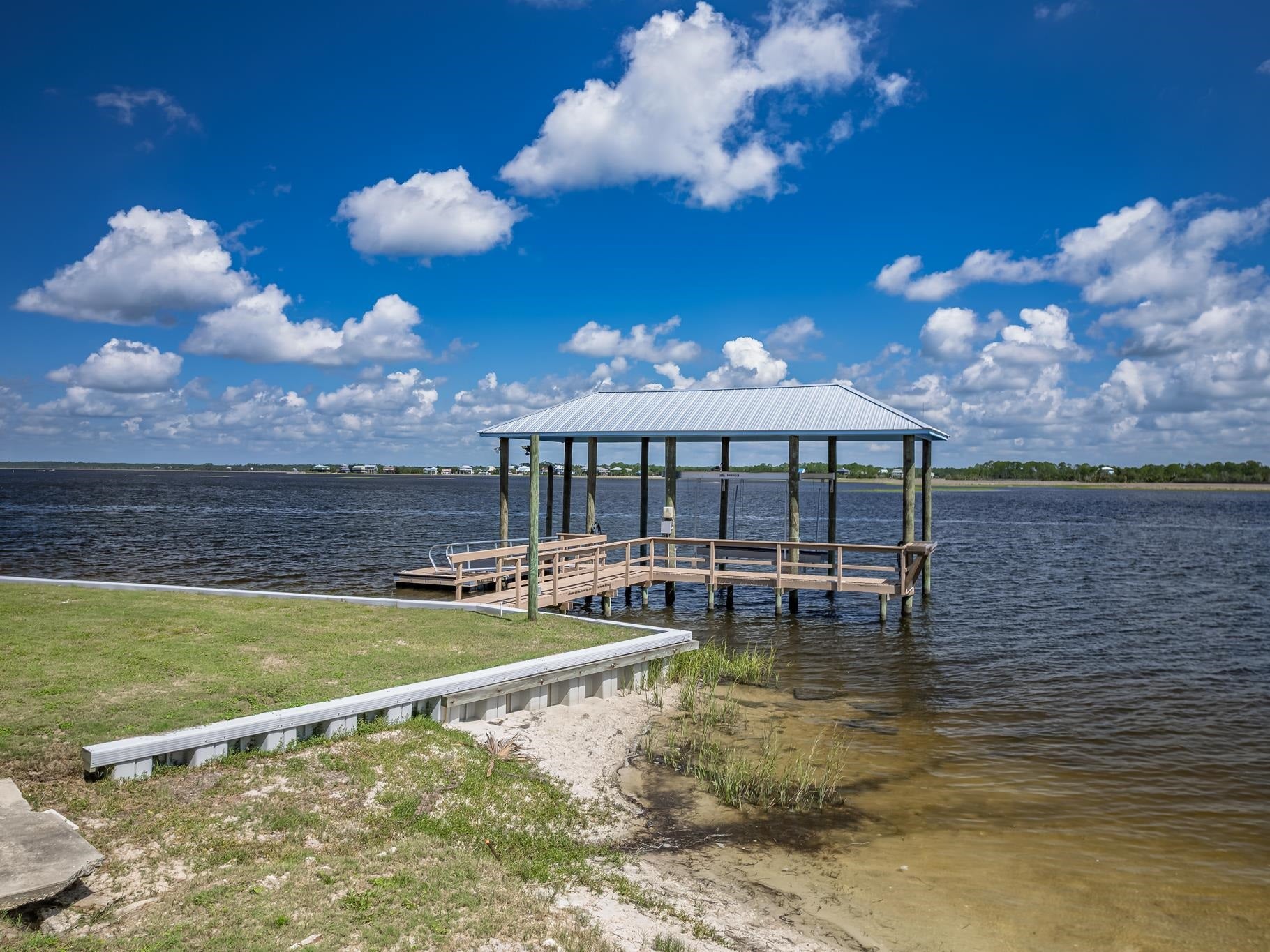 1649 SHELL POINT Road