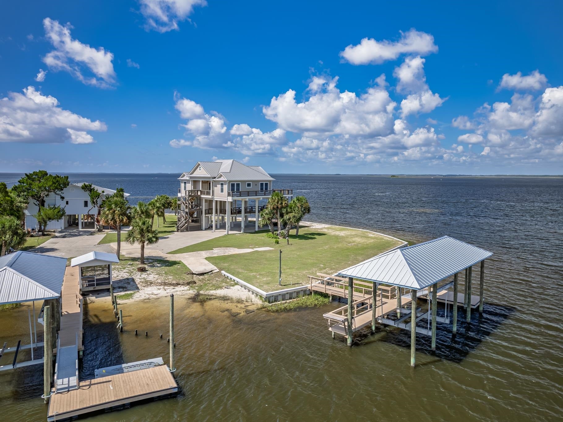 1649 SHELL POINT Road