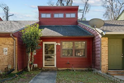 Photo of 2331 Tina Drive, Tallahassee, FL 32301 (MLS # 395792)