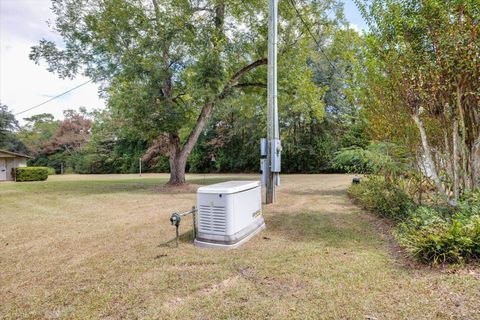 Tiny photo for 4479 Fairbanks Ferry Road, Havana, FL 32333 (MLS # 395338)