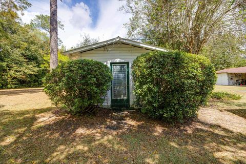 Tiny photo for 4479 Fairbanks Ferry Road, Havana, FL 32333 (MLS # 395338)