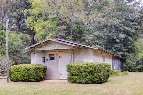 Tiny photo for 4479 Fairbanks Ferry Road, Havana, FL 32333 (MLS # 395338)