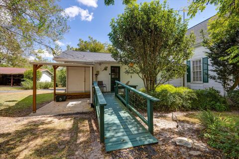 Tiny photo for 4479 Fairbanks Ferry Road, Havana, FL 32333 (MLS # 395338)