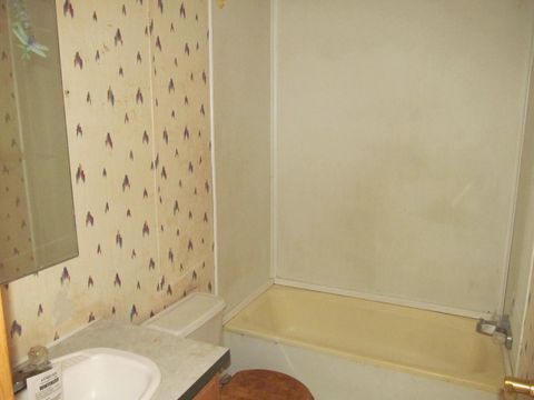 Tiny photo for 66 Two States Street, Havana, FL 32333 (MLS # 399326)