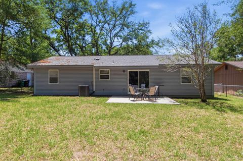 Tiny photo for 4561 Hickory Forest Circle, Tallahassee, FL 32303 (MLS # 399419)
