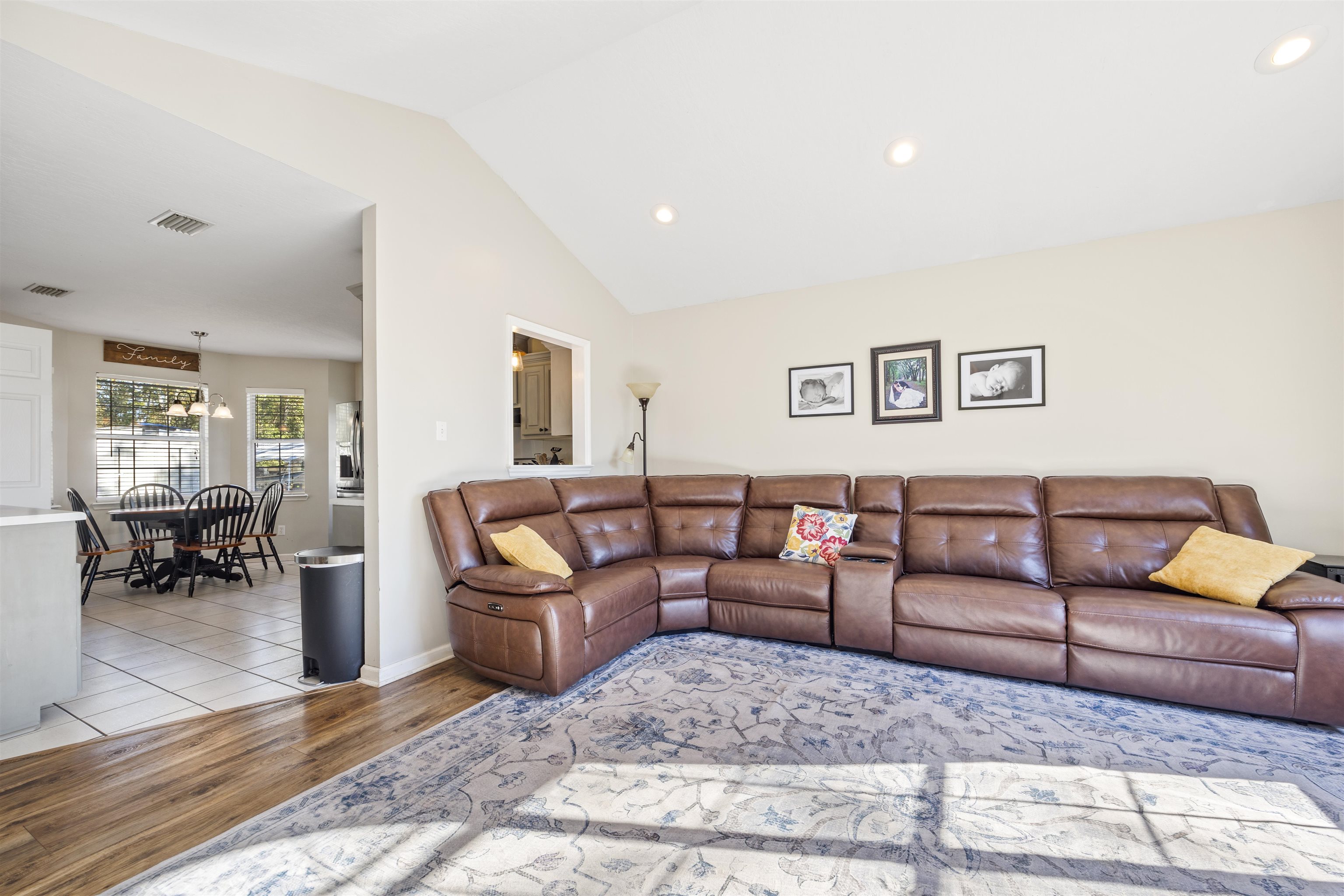 285 NE Green Tree Terrace