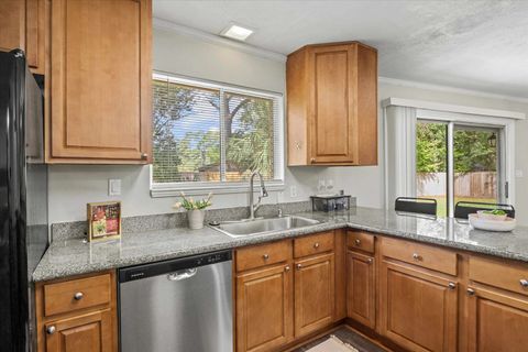 Tiny photo for 2506 Sir Williams Street, Tallahassee, FL 32310 (MLS # 391905)