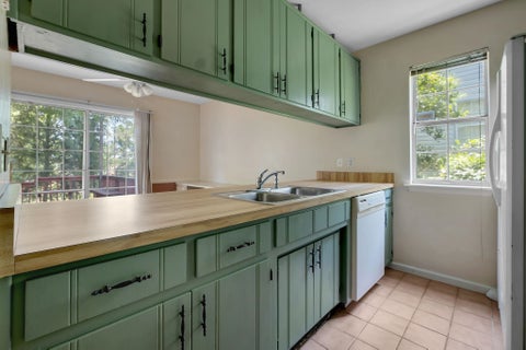 Tiny photo for 3119 OAK HAMMOCK Lane, Tallahassee, FL 32301 (MLS # 400854)
