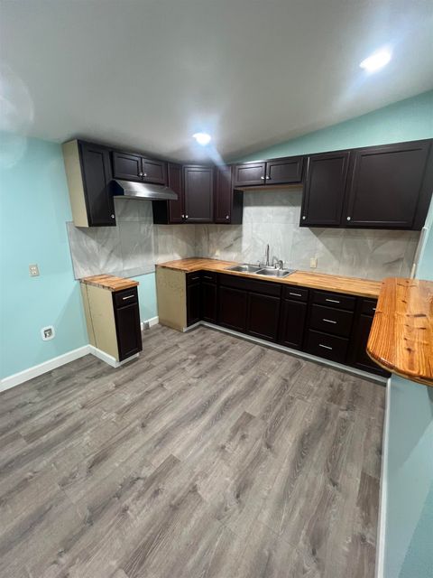 Tiny photo for 201 Dupont Avenue, Quincy, FL 32351 (MLS # 397641)