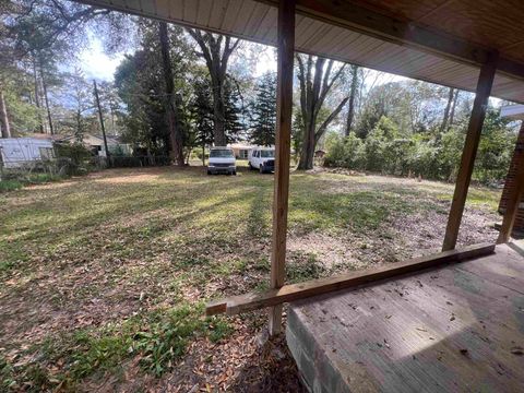Tiny photo for 201 Dupont Avenue, Quincy, FL 32351 (MLS # 397641)