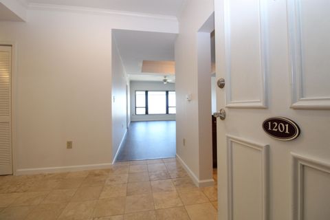 Tiny photo for 121 N Monroe St #1201 St, Tallahassee, FL 32301 (MLS # 397533)