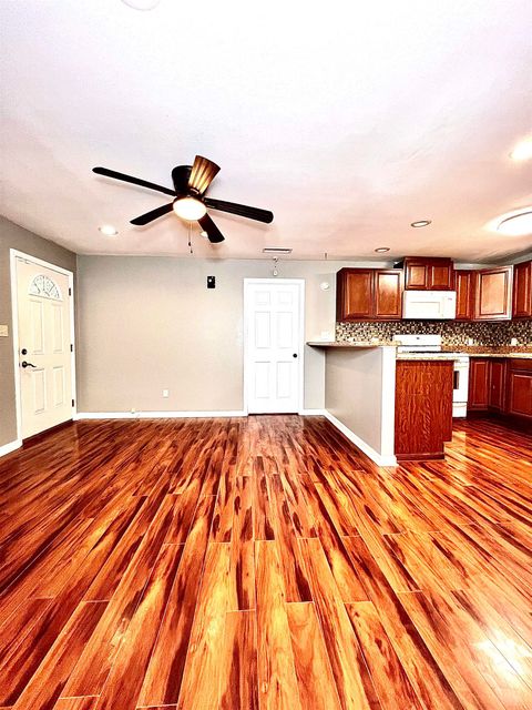 Tiny photo for 822 California Street, Tallahassee, FL 32304 (MLS # 390850)