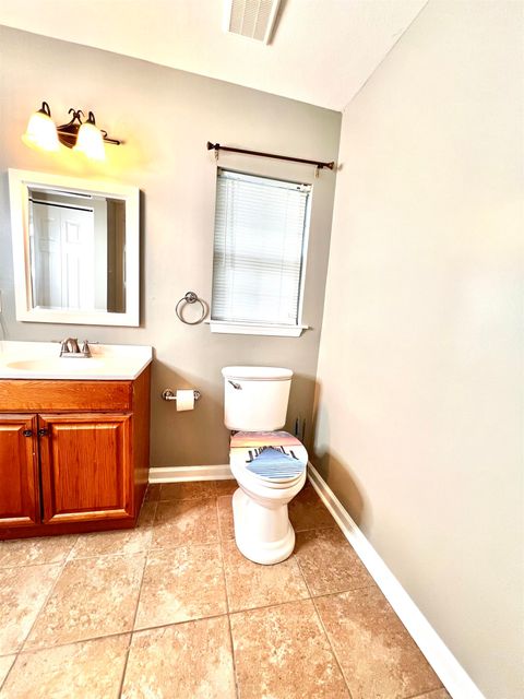 Tiny photo for 822 California Street, Tallahassee, FL 32304 (MLS # 390850)